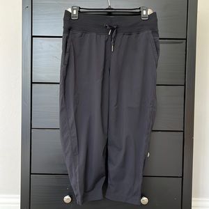 Lululemon Dance Studio mid-rise cropped joggers, size 6, black